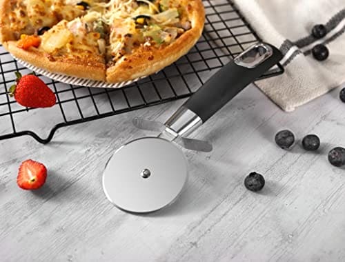 Stainless Steel Pizza Cutter - Pizza Cutter Wheel Slicer with Non Slip  Handle, Super Sharp and Durable Blade Ideal for Pizza, Pies, Waffles and  Dough Cookies - Easy to Use and Clean 